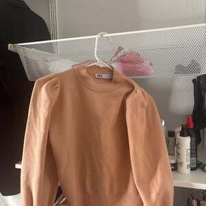 Zara Lightweight Knit Puff Sleeve Sweater